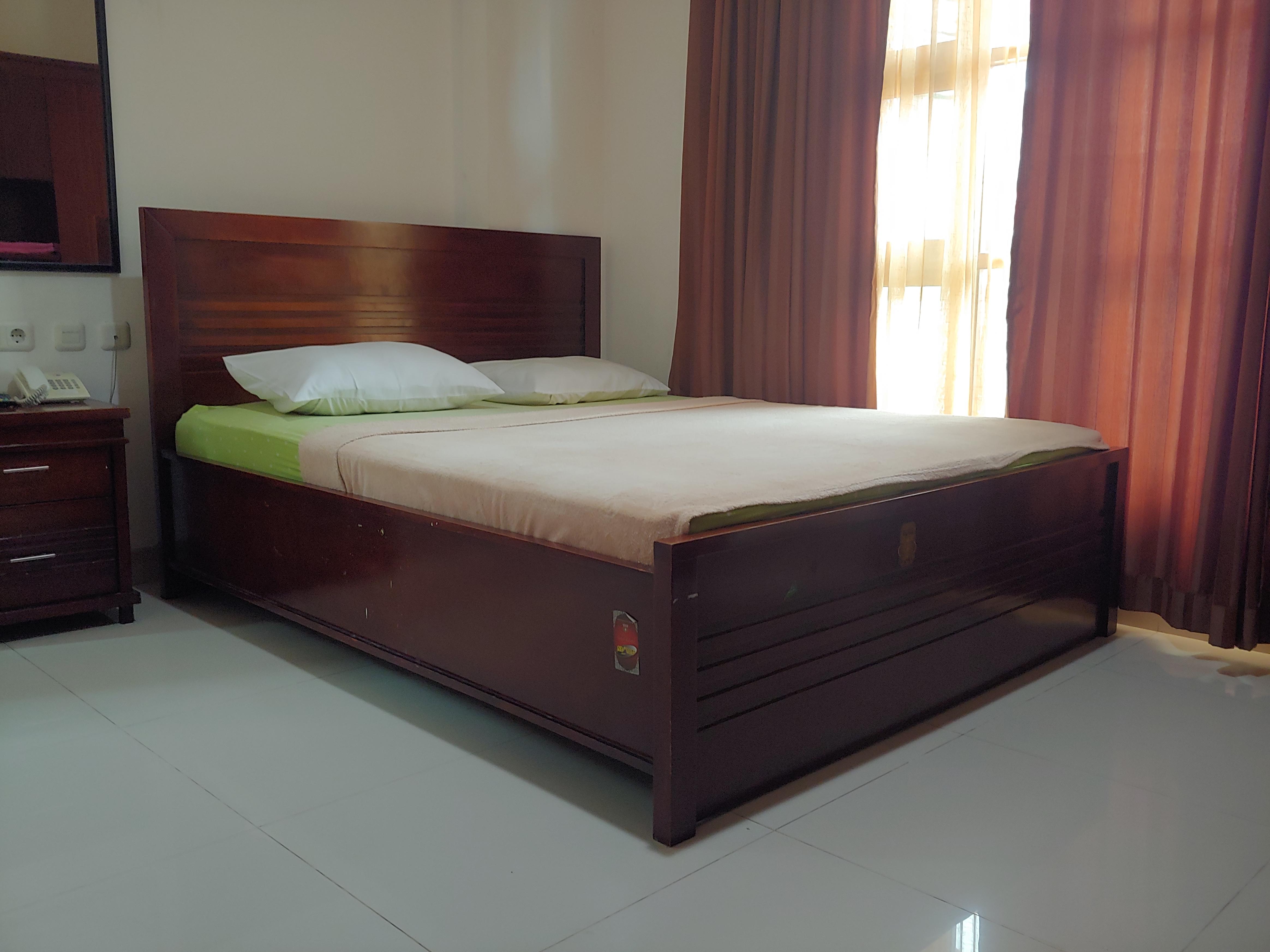 Hotel Oyo 3894 Karunia Muslim Syariah Giacarta Esterno foto