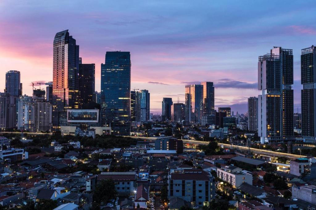 Hotel Oyo 3894 Karunia Muslim Syariah Giacarta Esterno foto