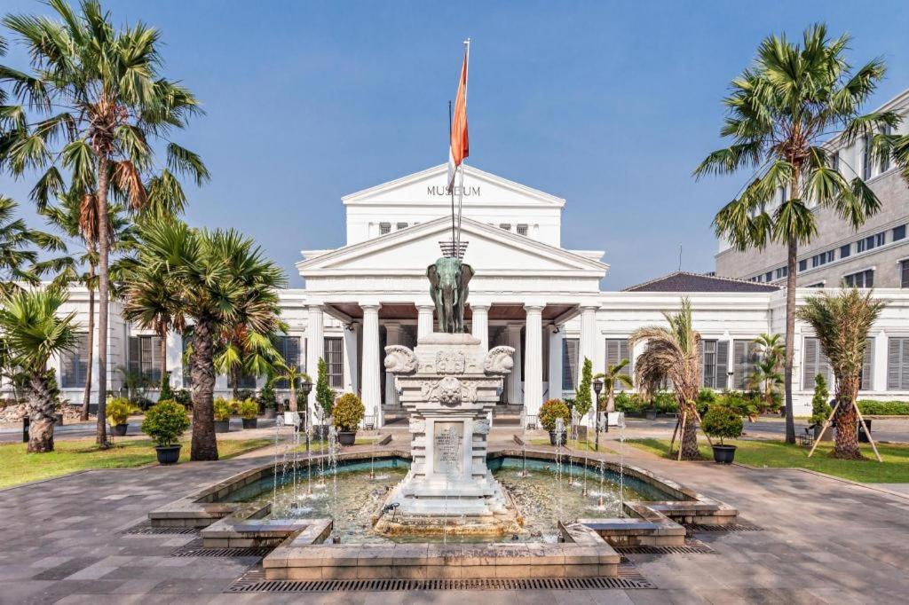 Hotel Oyo 3894 Karunia Muslim Syariah Giacarta Esterno foto