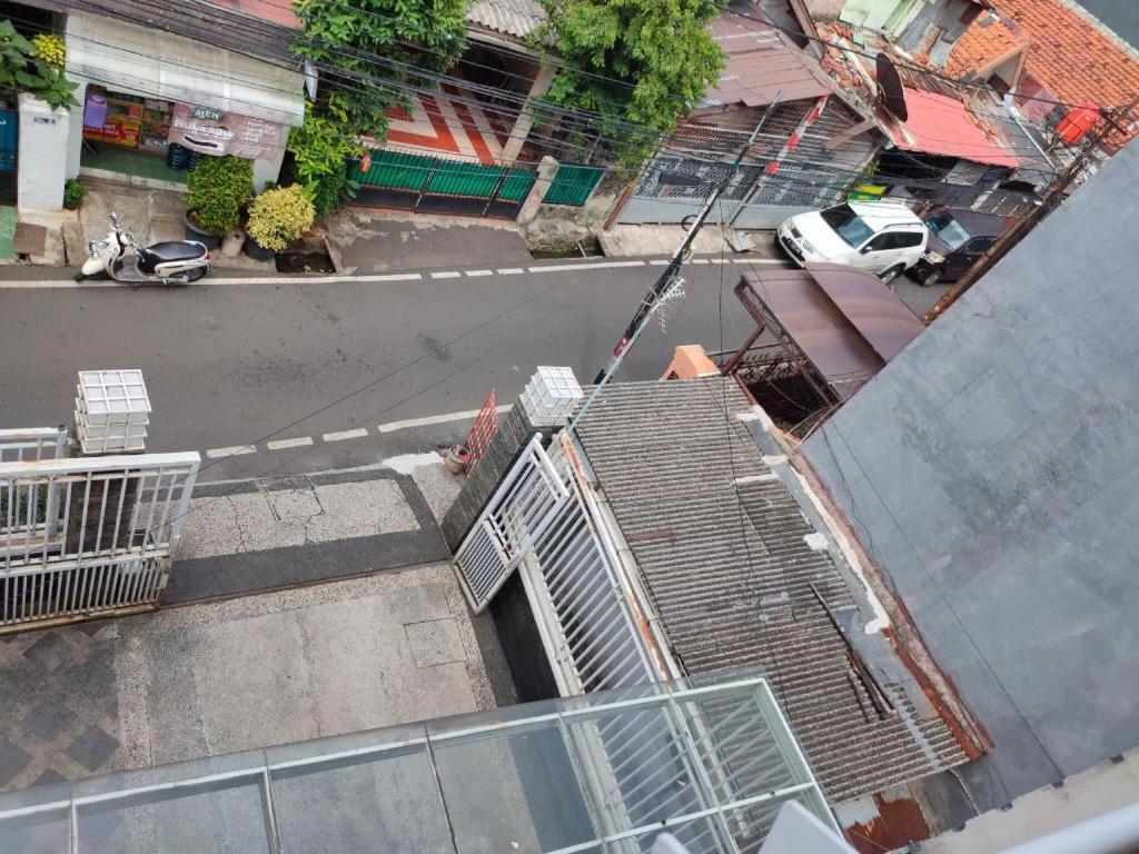 Hotel Oyo 3894 Karunia Muslim Syariah Giacarta Esterno foto